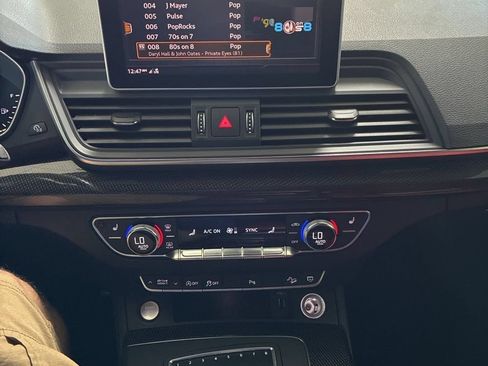 Used 2018 Audi SQ5 Premium Plus w/ Navigation Package AWD/4WD image 11