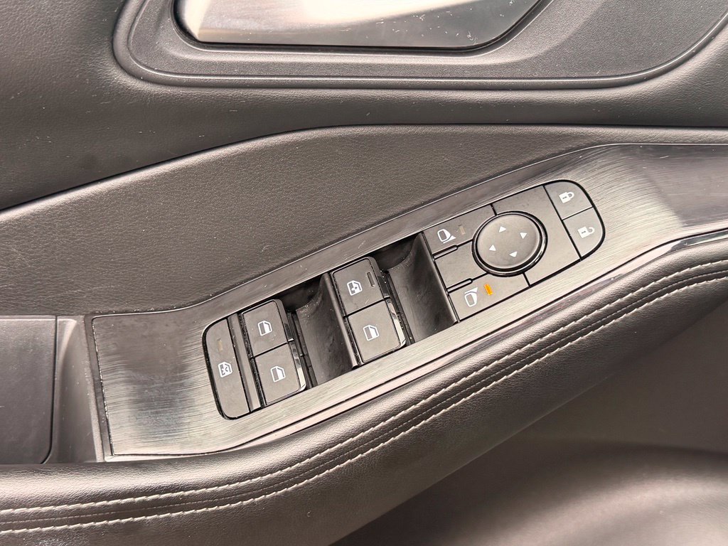 Used 2026 Nissan Rogue SV FWD image 24