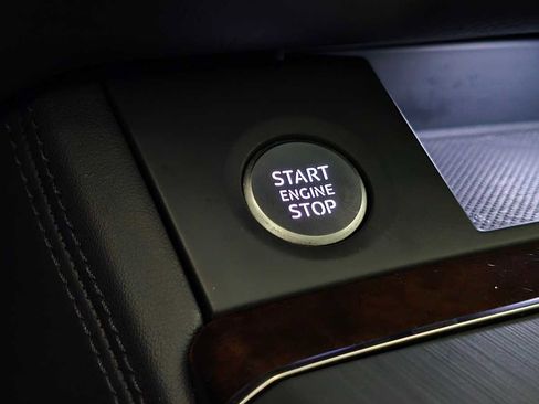 Used 2019 Audi Q5 Prestige w/ Prestige Package image 36