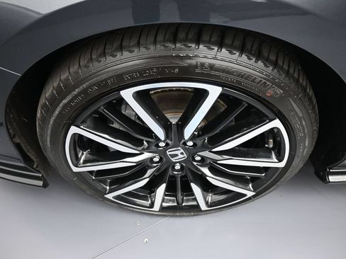 Used 2025 Honda Accord Touring image 14