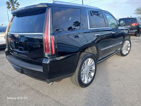 Used 2016 Cadillac Escalade Platinum image 5
