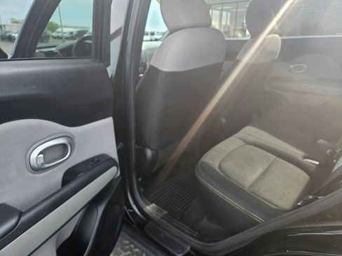 Used 2014 Kia Soul + FWD image 21