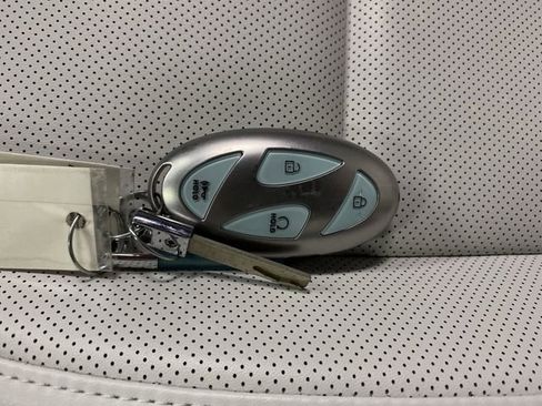 Used 2023 Hyundai Ioniq 6 SEL image 27