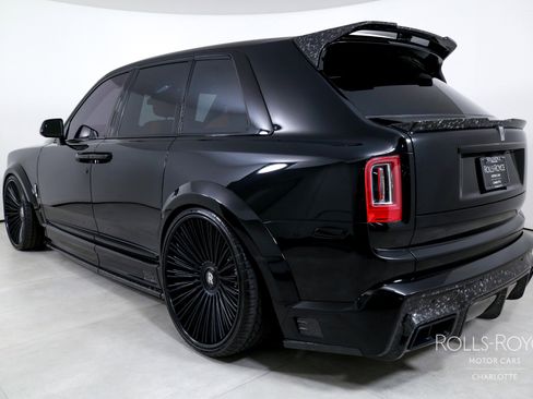Used 2024 Rolls-Royce Cullinan image 8