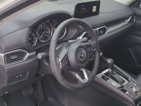 New 2025 MAZDA CX-5 AWD 2.5 S w/ Select Package image 2