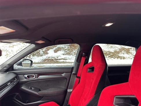 Used 2024 Honda Civic Type R image 15