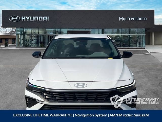Certified 2025 Hyundai Elantra SEL FWD image 2