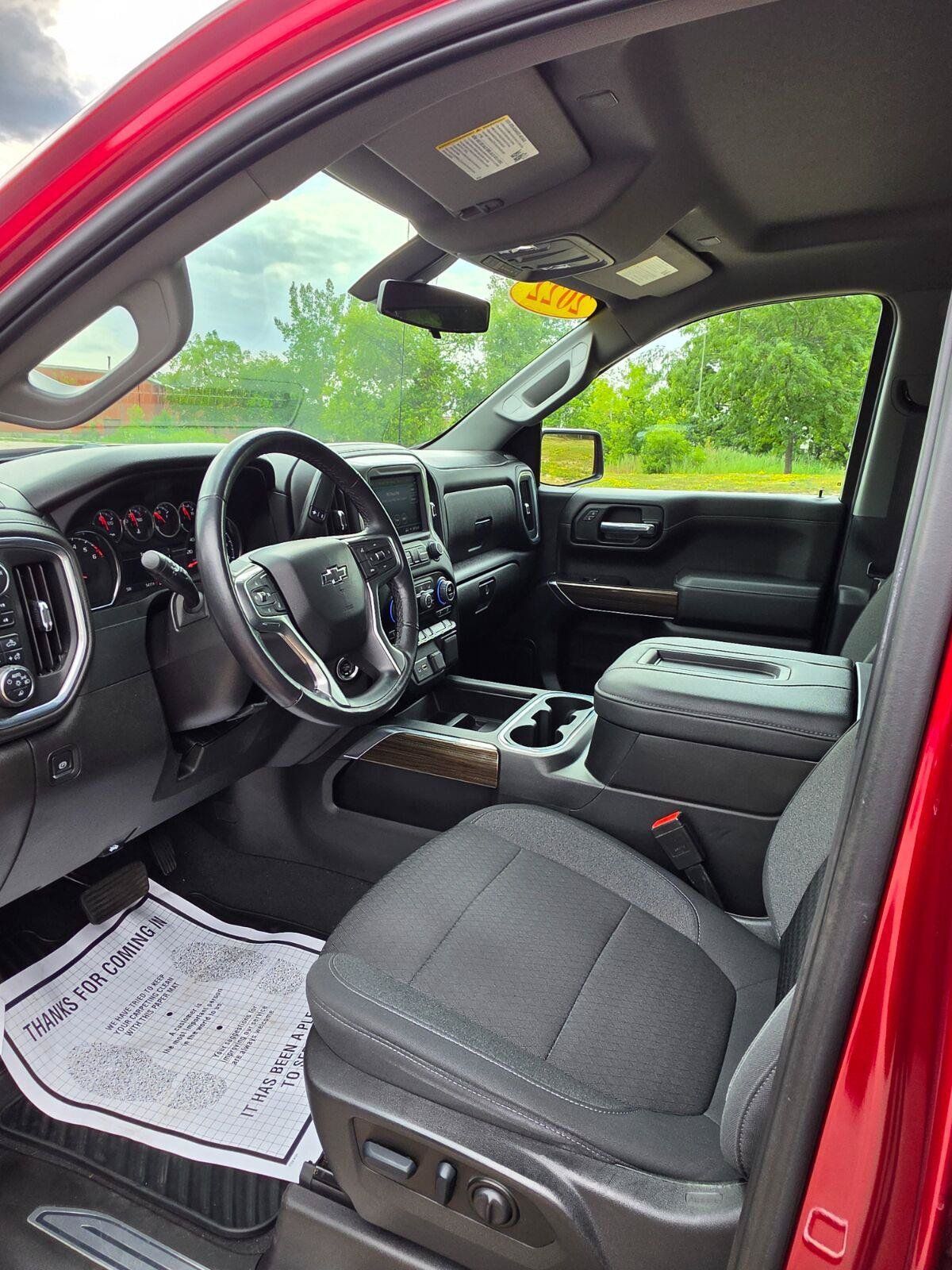 Used 2022 Chevrolet Silverado 1500 RST w/ Safety Package AWD/4WD image 13