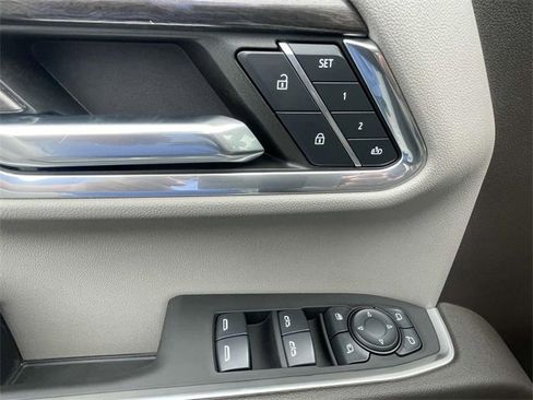 Certified 2024 Chevrolet Silverado 1500 LTZ w/ LTZ Premium Package image 17