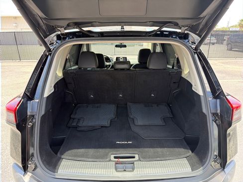 Used 2021 Nissan Rogue SV w/ Premium Package FWD image 41