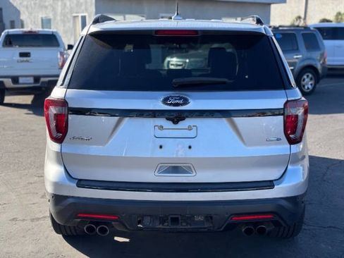 Used 2018 Ford Explorer Sport image 5