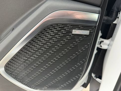 Used 2025 Buick Enclave Preferred image 15