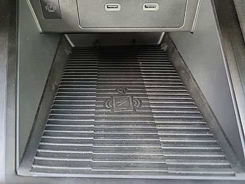 New 2025 Nissan Kicks SR w/ SR Premium Package image 25