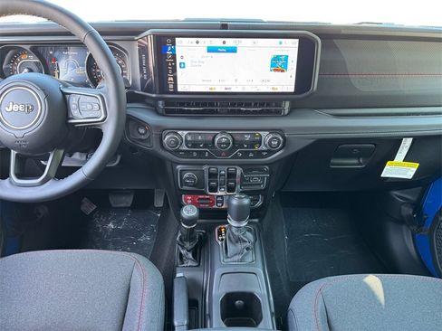New 2025 Jeep Wrangler Unlimited Rubicon w/ Technology Group image 11