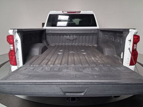 Used 2022 Chevrolet Silverado 2500 Custom w/ Gooseneck/5TH Wheel Package AWD/4WD image 13