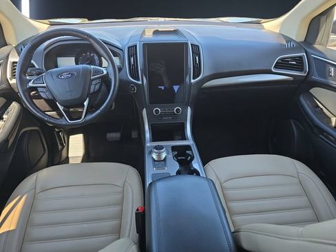 Certified 2023 Ford Edge SEL w/ Convenience Package AWD/4WD image 10