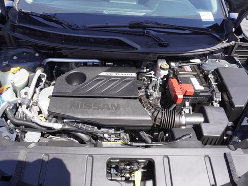 Certified 2025 Nissan Rogue SV FWD image 7