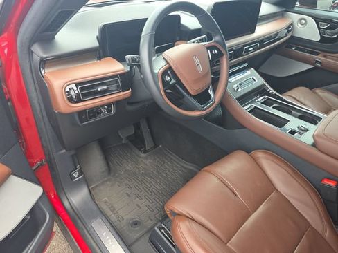 Used 2025 Lincoln Aviator Reserve w/ Equipment Group 201A AWD/4WD image 23
