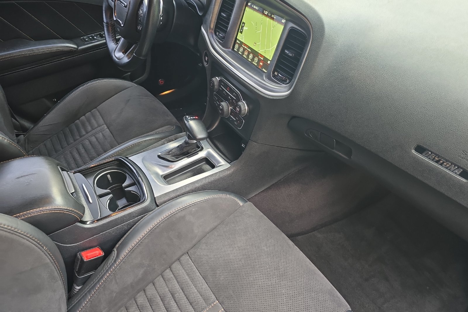 Used 2017 Dodge Charger R/T RWD image 15