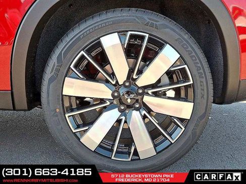 New 2025 Mitsubishi Outlander SE image 5