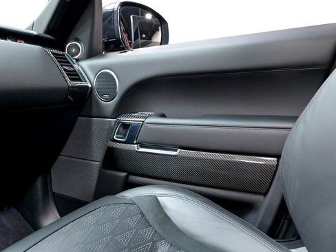Used 2022 Land Rover Range Rover Sport SVR Carbon Edition AWD/4WD image 15