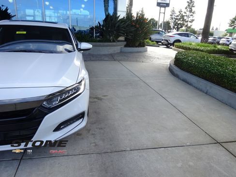 Used 2019 Honda Accord Sport image 33