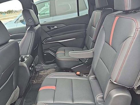 Used 2024 Chevrolet Traverse RS w/ LPO, Floor Liner Package image 5