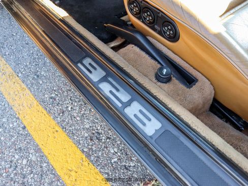 Used 1989 Porsche 928 S4 image 31