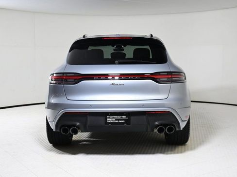 Certified 2024 Porsche Macan image 6