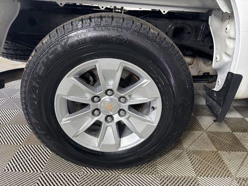 Used 2025 Chevrolet Silverado 1500 LT image 29