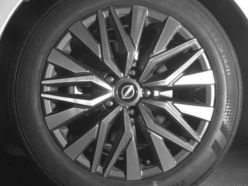 Used 2025 Nissan Altima 2.5 SV image 12