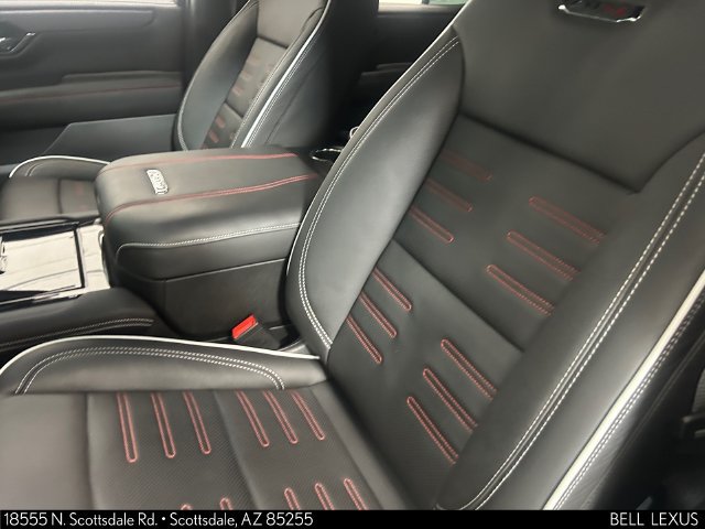 Used 2025 GMC Yukon AT4 Ultimate AWD/4WD image 15