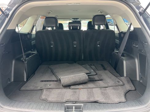 Certified 2024 Kia Sorento S image 27