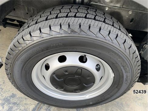 Used 2024 Ford Transit 250 148 Medium Roof w/ Load Area Protection Package image 21