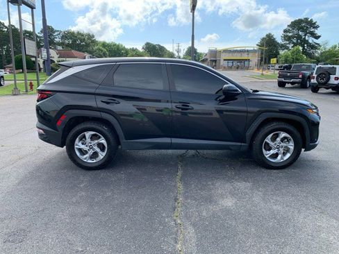 Used 2023 Hyundai Tucson SE AWD/4WD image 2