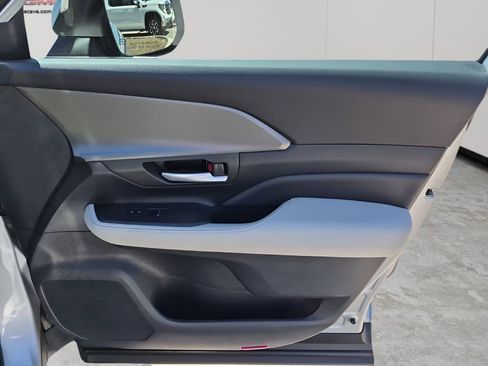 Used 2024 Toyota Grand Highlander XLE image 13