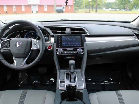 Used 2016 Honda Civic EX image 11