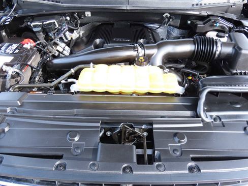 Certified 2019 Ford F150 Lariat w/ FX4 Off-Road Package image 15