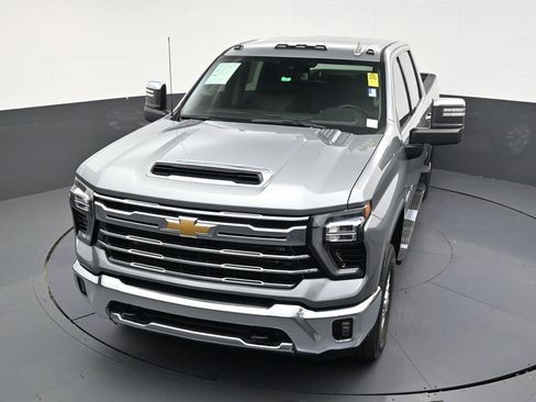 Used 2024 Chevrolet Silverado 2500 LTZ w/ LTZ Convenience Package AWD/4WD image 19