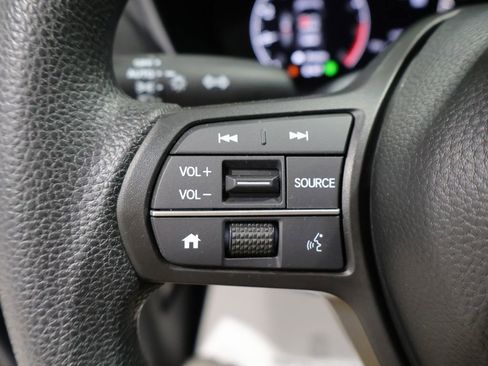 Used 2025 Honda HR-V LX image 34