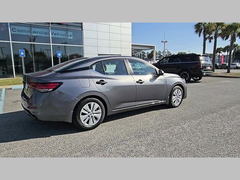 Used 2024 Nissan Sentra S image 33