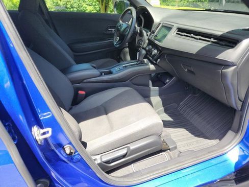 Used 2020 Honda HR-V Sport image 9