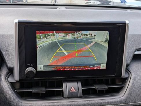 Used 2025 Toyota RAV4 XLE AWD/4WD image 22