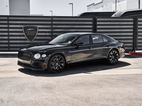 Used 2024 Bentley Flying Spur V8 AWD/4WD image 5