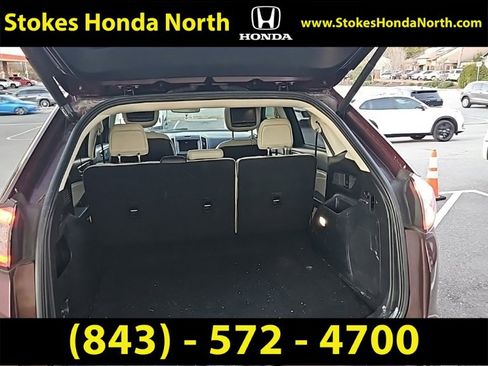 Used 2018 Ford Edge Titanium w/ Equipment Group 301A image 9