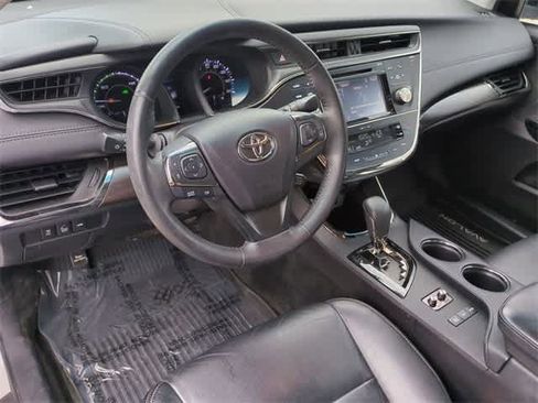 Used 2016 Toyota Avalon XLE Premium image 10