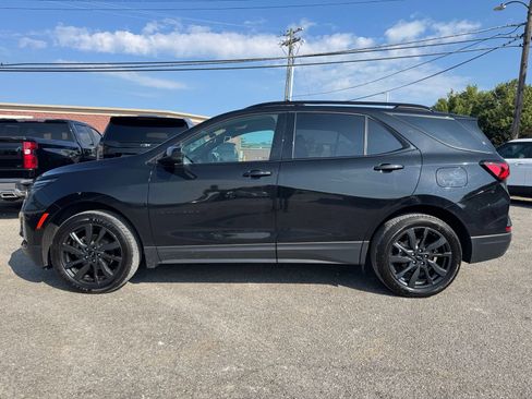 Used 2023 Chevrolet Equinox RS AWD/4WD image 3
