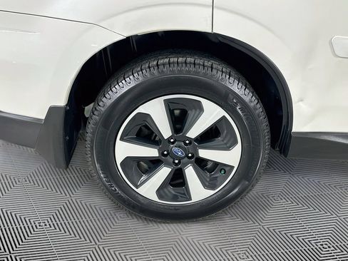 Used 2018 Subaru Forester 2.5i Premium AWD/4WD image 27