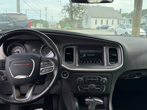 Used 2020 Dodge Charger SXT w/ Leather Interior Group image 19