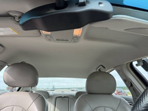 Used 2009 Buick Lucerne CXL FWD image 44